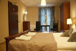 Отели типа «постель и завтрак» Noclegi M4 Жирардув Улучшенный двухместный номер с 1 кроватью-7